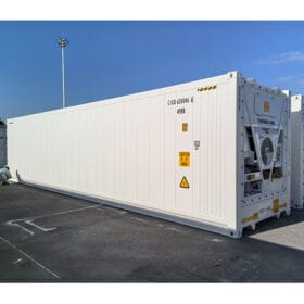 40ft RF hc 2 pallet wide container rear